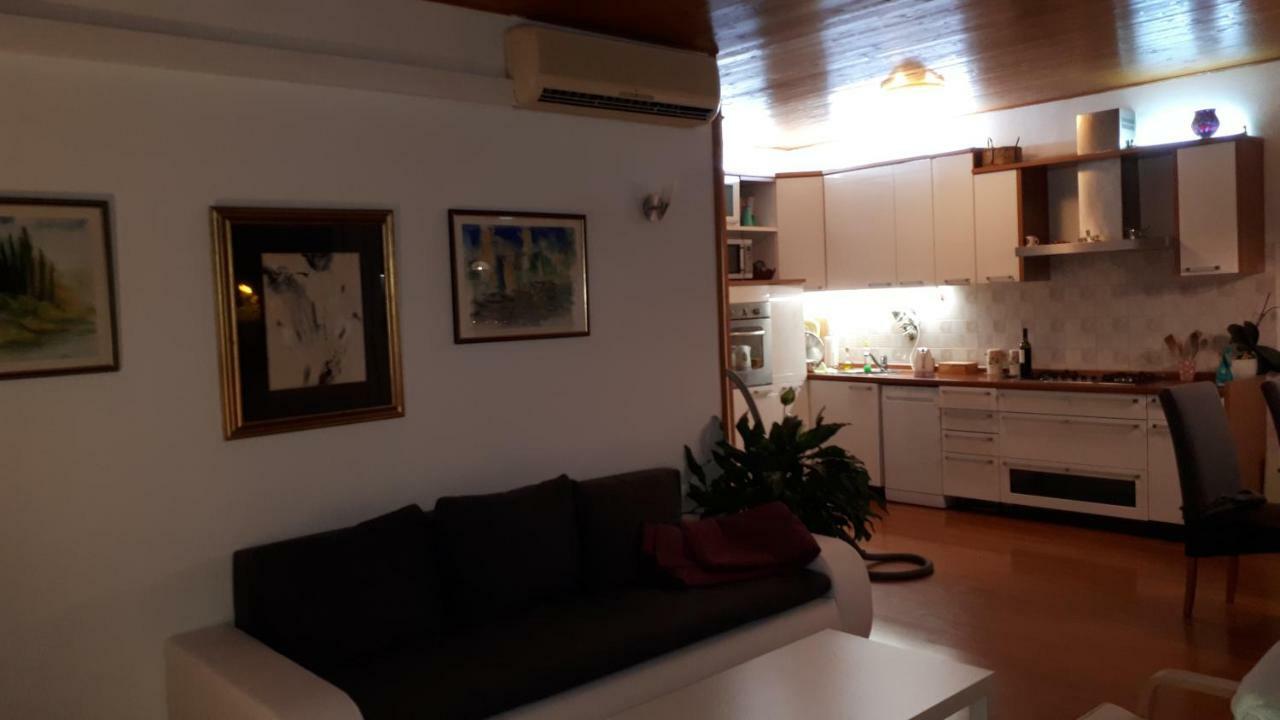 Best4You Apartment - Sea View - 70 M2 - 2 Bedrooms Dubrovnik Eksteriør billede